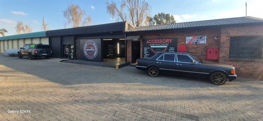 Accessory Zone 4x4 Centre fitment work, photo 52