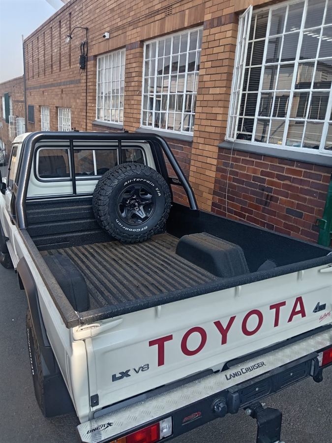 Accessory Zone 4x4 Centre fitment work, photo 100