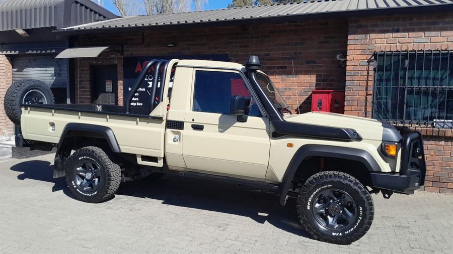 Accessory Zone 4x4 Centre fitment work, photo 181