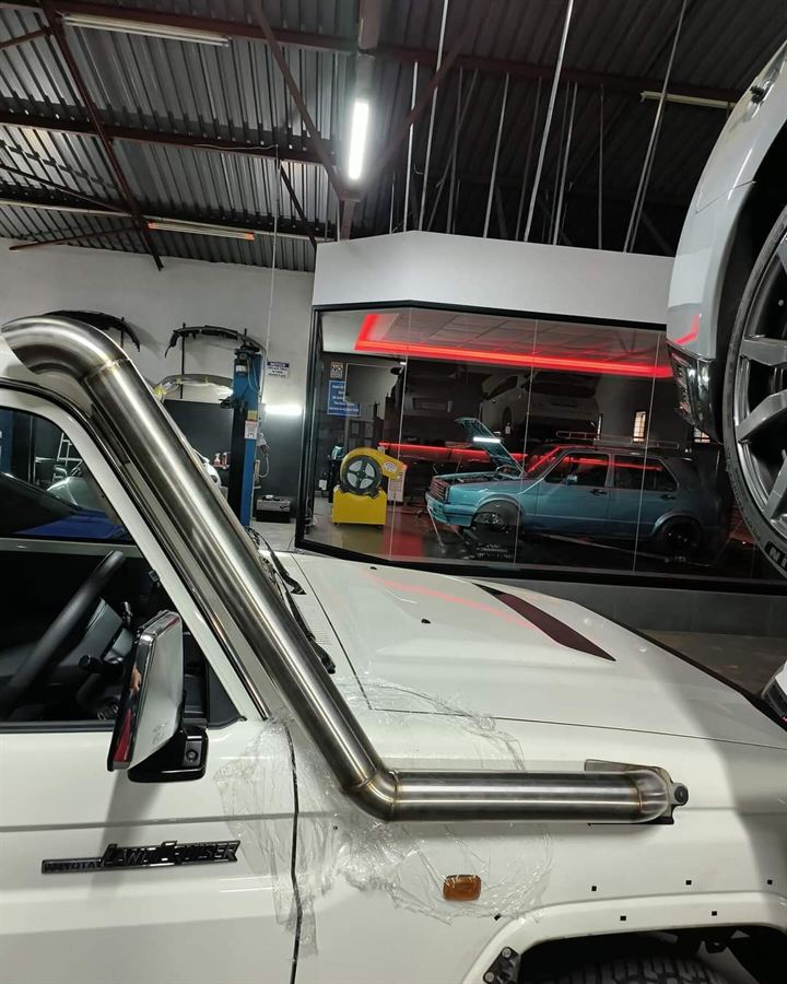 Accessory Zone 4x4 Centre fitment work, photo 230
