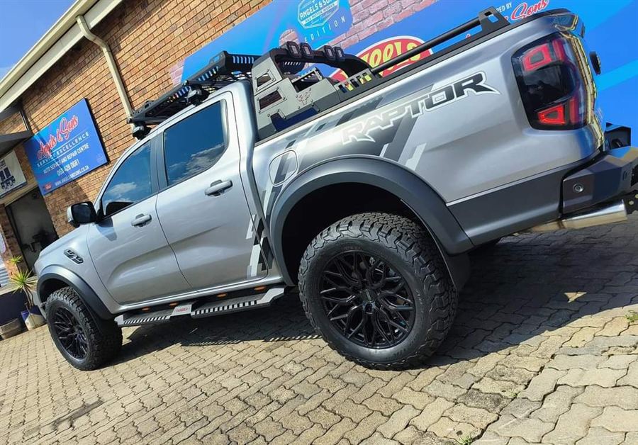 Accessory Zone 4x4 Centre fitment work, photo 234