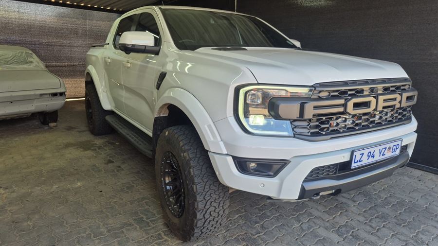 Accessory Zone 4x4 Centre fitment work, photo 274